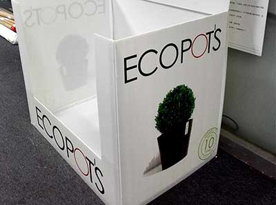 生彩广告UV喷绘新成品异形展示箱，万通板UV平板喷绘