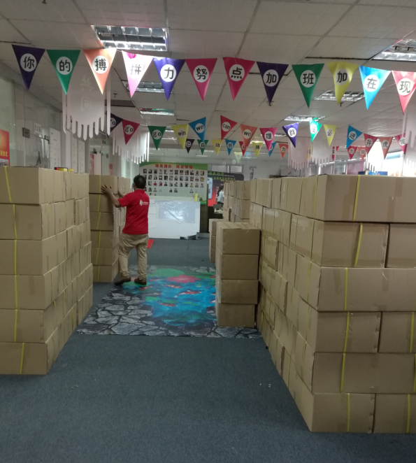 劲爆！！5000个易拉宝即将发货海外！！！